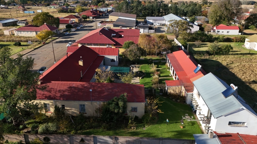 8 Bedroom Property for Sale in Memel Free State